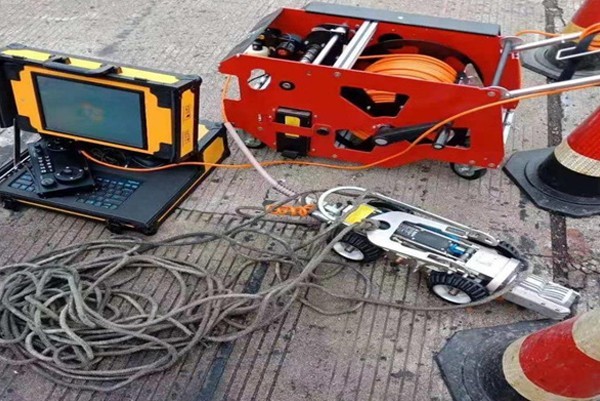 筠连CCTV管道检测机器人